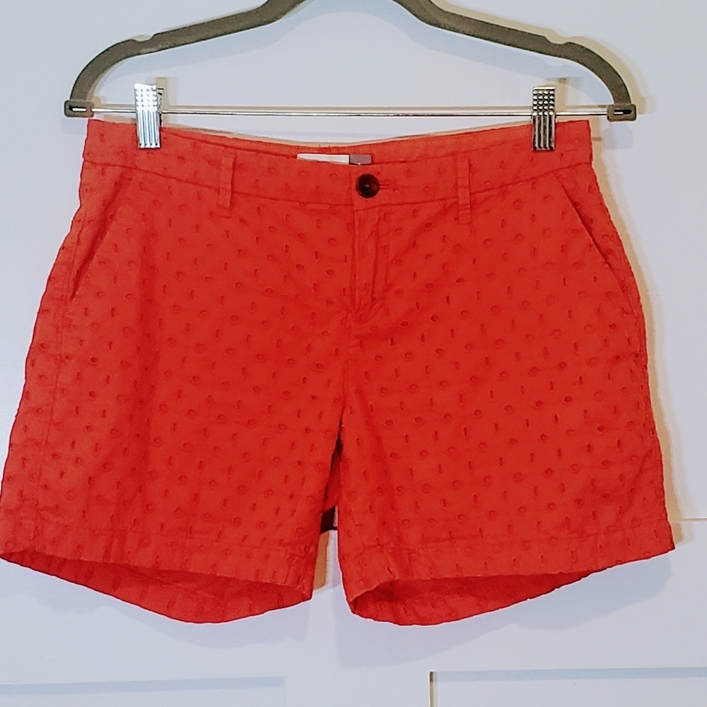 Old Navy Cotton Eyelet Shorts Mid-Rise Hot Tamale Color Size 2 EUC